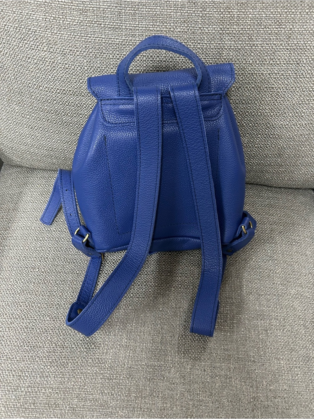 Portland Leather Bucket Backpack - Molino Blue - Picture 2 of 5